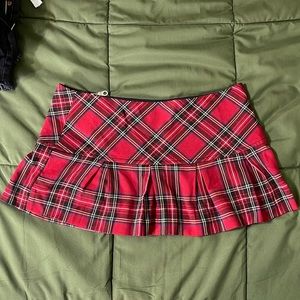 Wet Seal Low rise school girl skirt